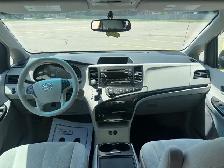 2014 Toyota Sienna LE - Photo 10