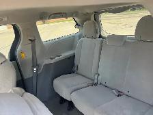 2014 Toyota Sienna LE - Photo 14