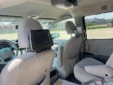 2014 Toyota Sienna LE - Photo 15