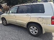 Toyota Highlander V6 AWD – Reliable, Clean, Driven Daily - Photo 4