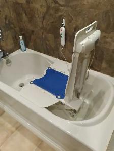 bath tub chair lift - Photo 4