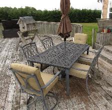 La-Z-Boy Patio Set Aberdeen 6 chairs, umbrella, deck box - Photo 4