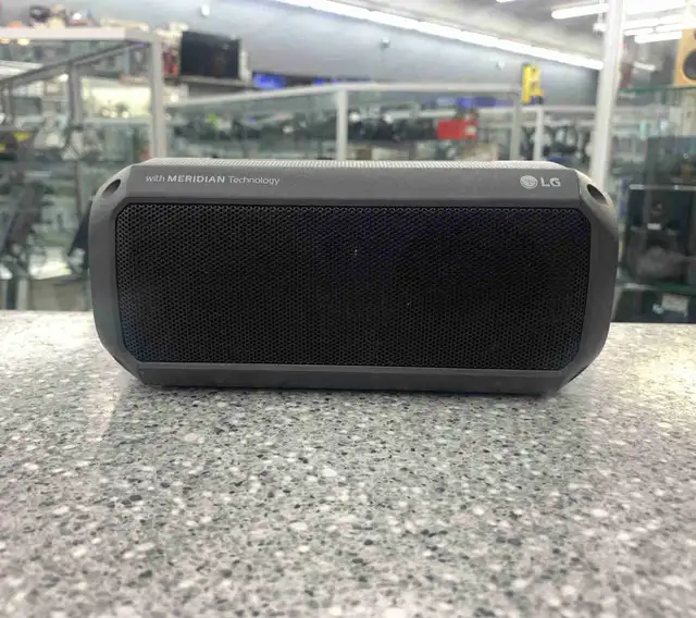 LG PK3 Bluetooth Speaker