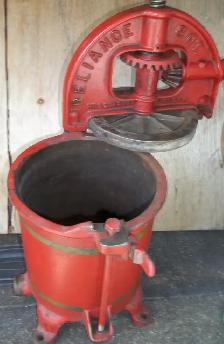 Husqvarna Sausage Stuffer / Lard Press / Berry Press.Rare. - Photo 4