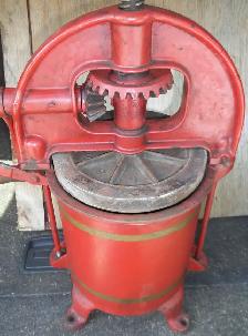 Husqvarna Sausage Stuffer / Lard Press / Berry Press.Rare. - Photo 7