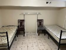 Furnished private/Shared Room in Scarborough - Photo 8