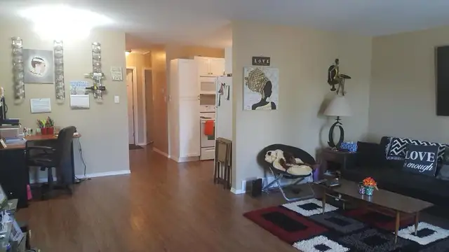 2 bedroom apartment (top quadrant of 4plex) North Battleford