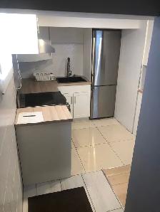 Renovated Studio – $1000 All-Inclusive – 5 Min to Victoria Hospi - Photo 4
