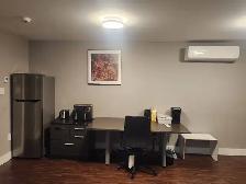 Fully furnished, bright bachelor, all Included  Internet &TV - Photo 7