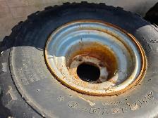 Yamaha 350 Banshee Rear Wheels With Tires That Need Replacement - Photo 5