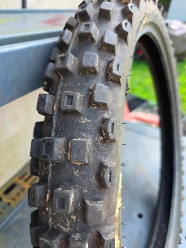Dunlop Sports D739FA 80/100-21 51M Dirtbike Front Tire