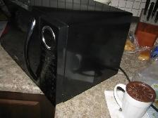 Microwave - Photo 3