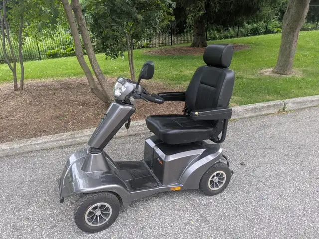 Mobility scooter for sale Fortress s700