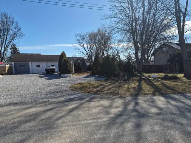 Land for  sale  Kingsville building lot