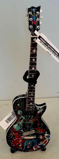 Axe Heaven Minature Replica Guitar (32429410)