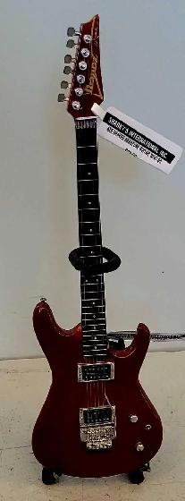 Axe Heaven Minature Replica Guitar (32429410)