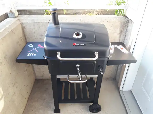 Hearthstone 22' Precision Charcoal BBQ Grill & Smoker