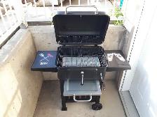 Hearthstone 22' Precision Charcoal BBQ Grill & Smoker - Photo 4