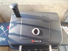 Hearthstone 22' Precision Charcoal BBQ Grill & Smoker - Photo 7