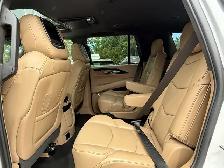 2018 Cadillac Escalade 4WD 4dr Platinum - Photo 11