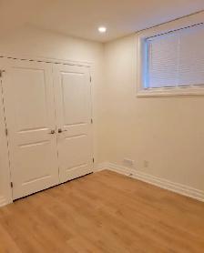 Newly renovated 2 basement apartment for rent - Photo 7