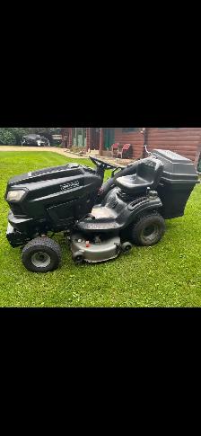 Craftsman Lawn tractor for sale - Photo 2
