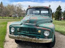 International Harvester L-120 Series Trucks - Photo 6