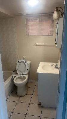 1 bedroom basement - Photo 5