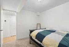 Bright & Spacious Legal 2-Bedroom Basement Suite for Rent – S - Photo 3