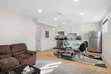 Bright & Spacious Legal 2-Bedroom Basement Suite for Rent – S - Photo 11
