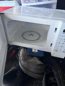 microwave - Photo 2