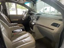 2011 Toyota Sienna XLE - Photo 15