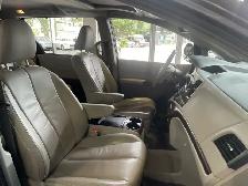 2011 Toyota Sienna XLE - Photo 16