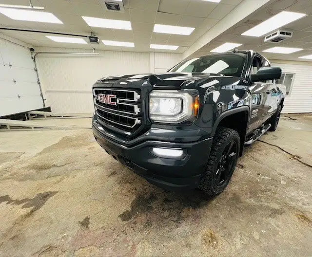 SIERRA 1500 SLE 112,000km 5.3LBLEUTOOTHCARPLAYSIÈGES CHAUFFAN