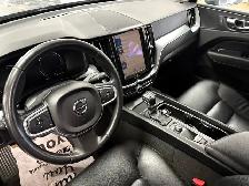 2018 Volvo XC60 T5 AWD Momentum - Photo 10