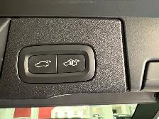 2018 Volvo XC60 T5 AWD Momentum - Photo 17