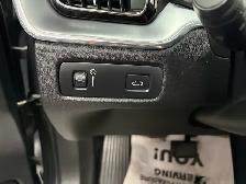 2018 Volvo XC60 T5 AWD Momentum - Photo 21