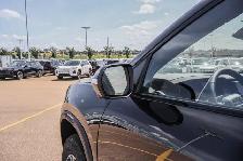 2026 GMC Acadia AT4 | Panoramic Sunroof | HD Surround Vision - Photo 14