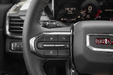 2026 GMC Acadia AT4 | Panoramic Sunroof | HD Surround Vision - Photo 21