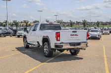 2026 GMC Sierra 3500HD SLE - Photo 7