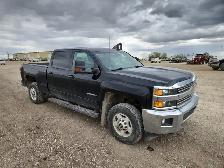 2018 Chevrolet Silverado 2500HD - Photo 2