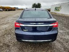 2014 Chrysler 200 - Photo 6