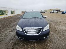 2014 Chrysler 200 - Photo 8