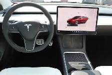 2023 Tesla Model 3 - Photo 10