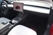 2023 Tesla Model 3 - Photo 11