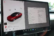 2023 Tesla Model 3 - Photo 19