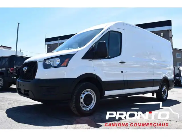 2024 Ford Transit Cargo Van T-250 148WB Med Roof  VENDU