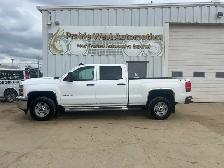 2017 Chevrolet Silverado 2500HD Crew Cab 6.6L V8 Diesel | Revers - Photo 8
