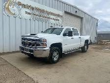 2017 Chevrolet Silverado 2500HD Crew Cab 6.6L V8 Diesel | Revers - Photo 9