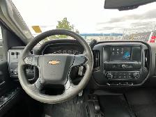2017 Chevrolet Silverado 2500HD Crew Cab 6.6L V8 Diesel | Revers - Photo 12